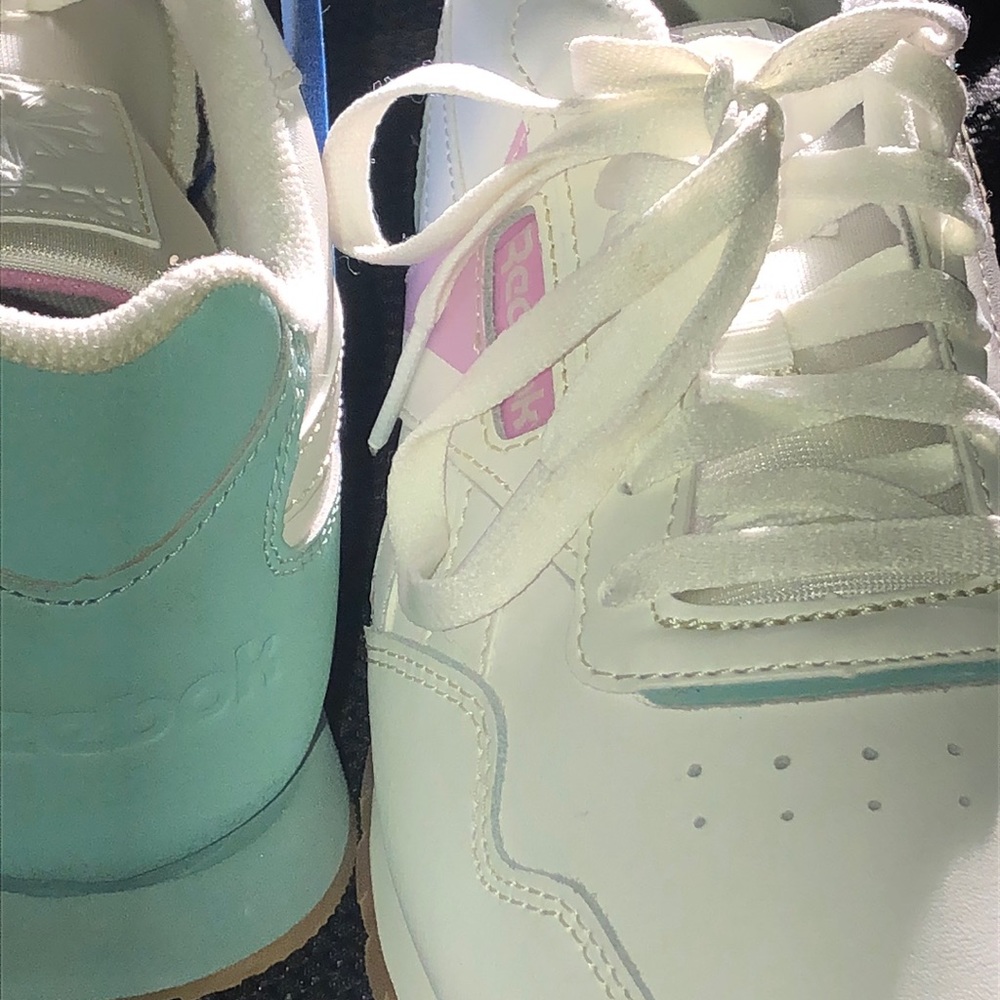 pastel reebok 7 1/2 women’s shoes